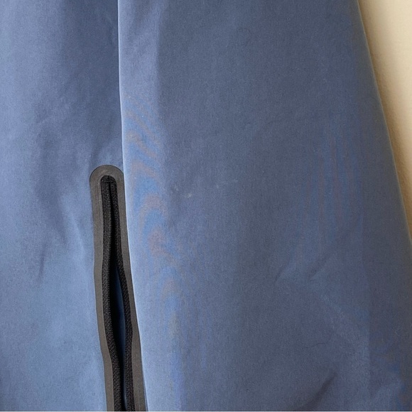 SALE Old Navy Active Men's Packable Water-Resistant Hooded Rain Jacket Size M - Picture 2 of 5